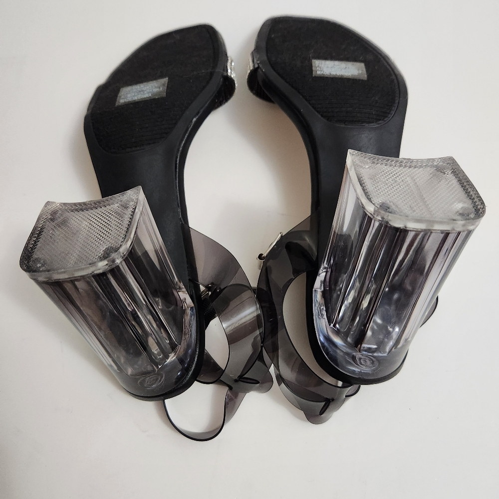 🆕️Forever 21 Black Rhinestone And Lucite Heel Sandals - Picture 8 of 14